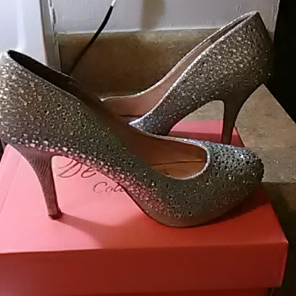 De blossom collection heels